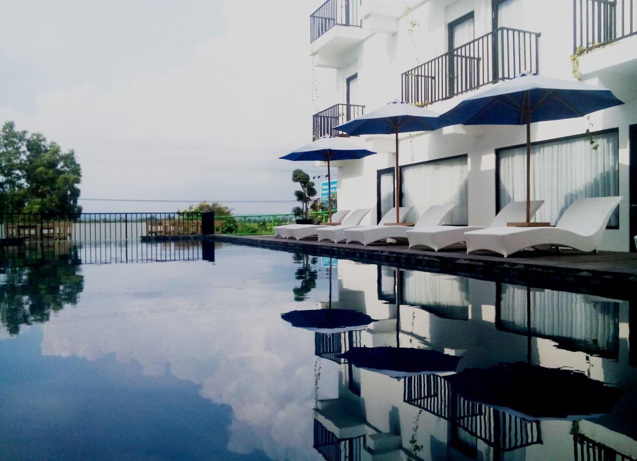 D'MAX Hotel&Convention Lombok Praya Buitenkant foto