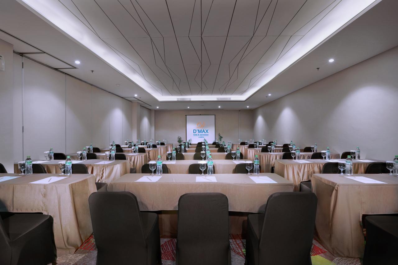 D'MAX Hotel&Convention Lombok Praya Buitenkant foto