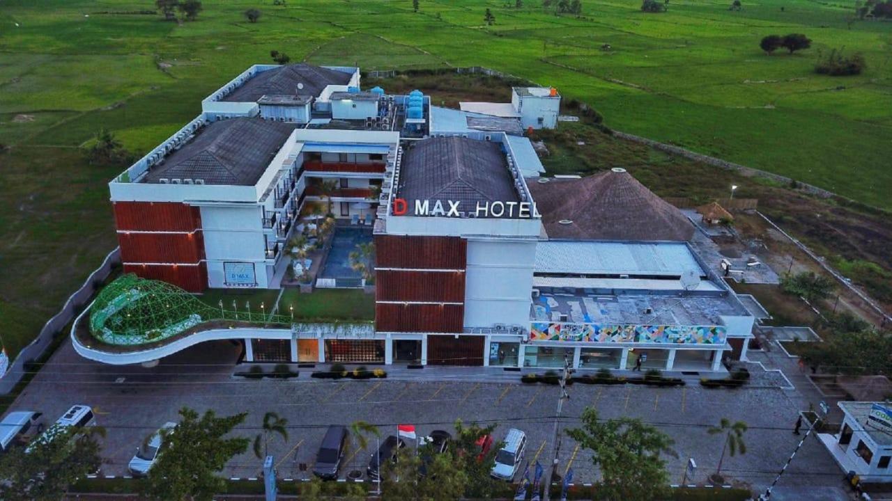D'MAX Hotel&Convention Lombok Praya Buitenkant foto